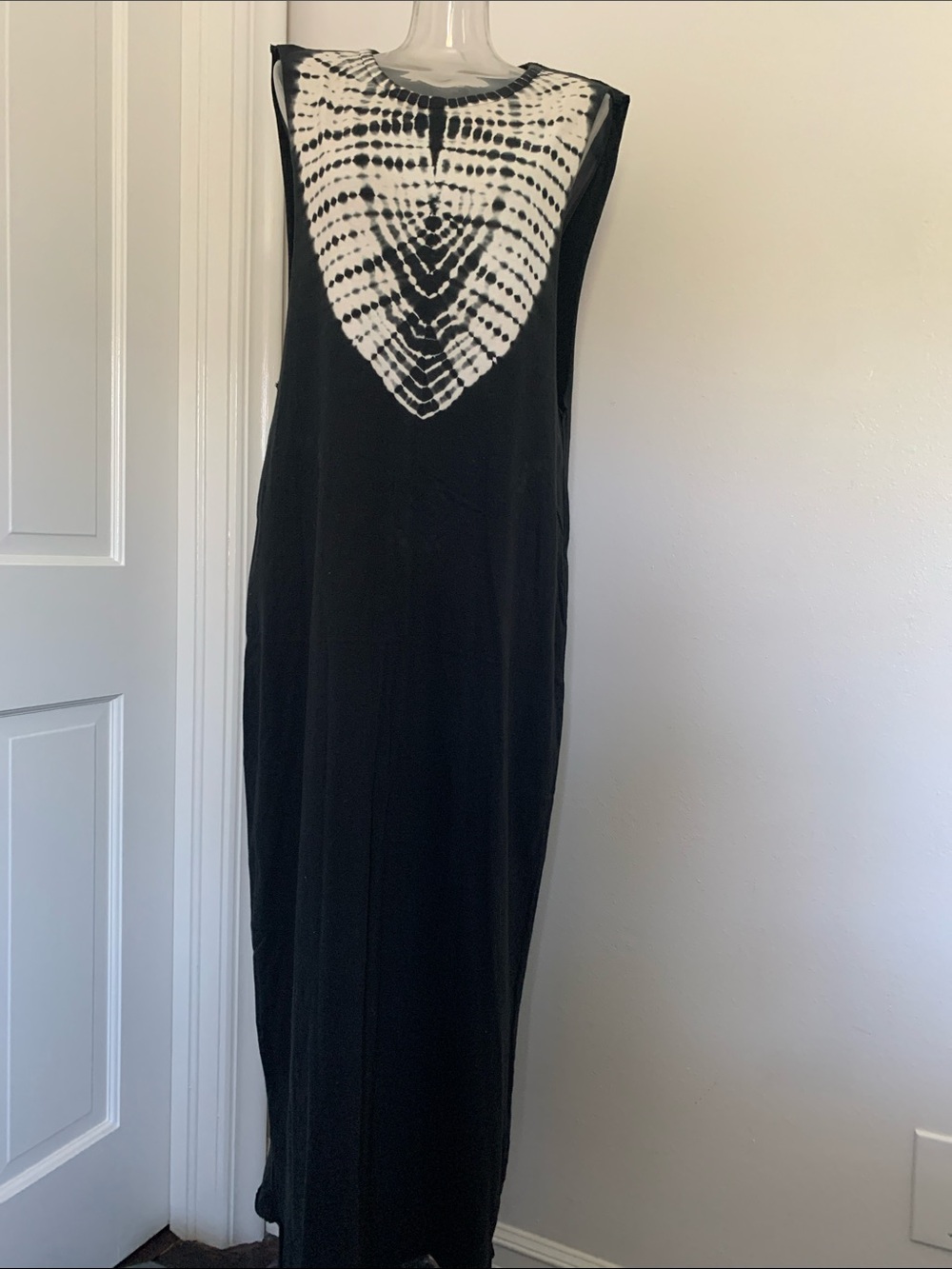 Sleeveless Black Maxi Dress with Ivory Tie-Dye Bib and Giant Keyhole Back